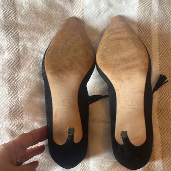 Ann Taylor 9 black suede heels - Picture 5 of 5